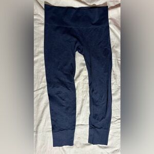 Lululemon Ebb to Street pant     Cadet Blue Navy    Size 8